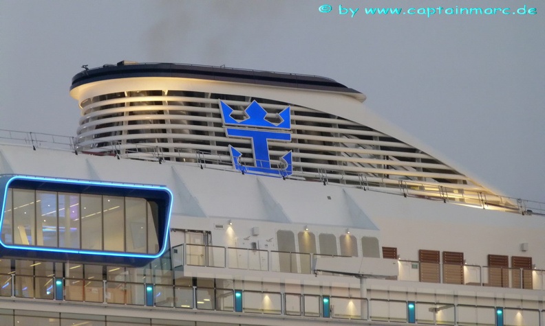 ovation of the seas 160