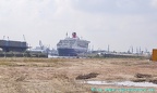 queen mary 2 35