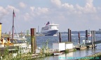 queen mary 2 40